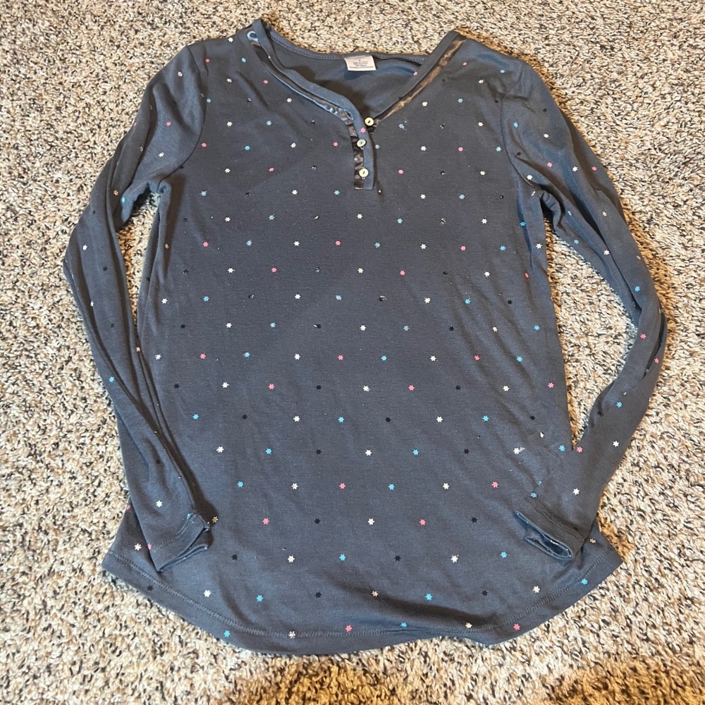 Croft Barrows Intimates Womens Gray Star Print Long Sleeve Henley‎ Shirt Size S